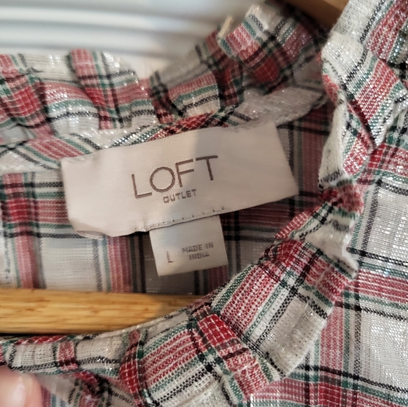 Beautiful Festive Blouse - Picture 3 of 5